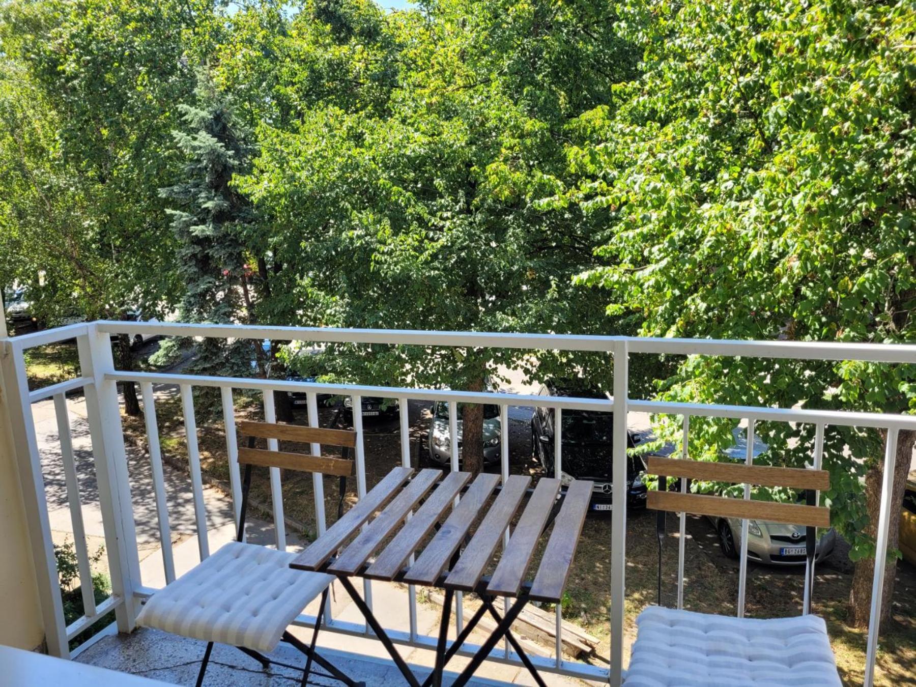 Community Park Apartment Nis Bagian luar foto